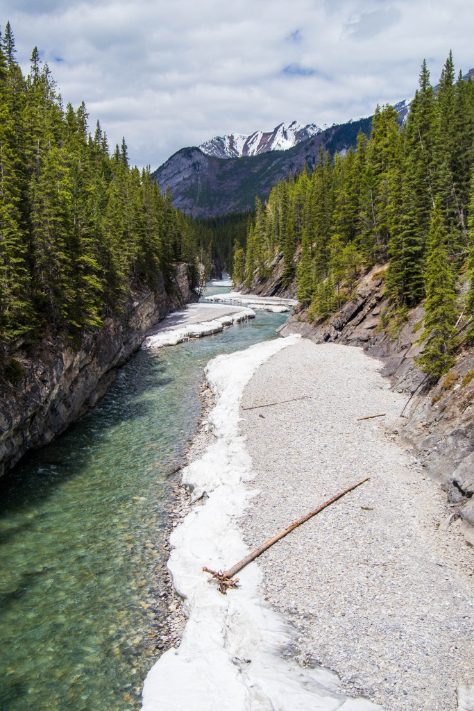 Lac Minnewanka qui dégèle