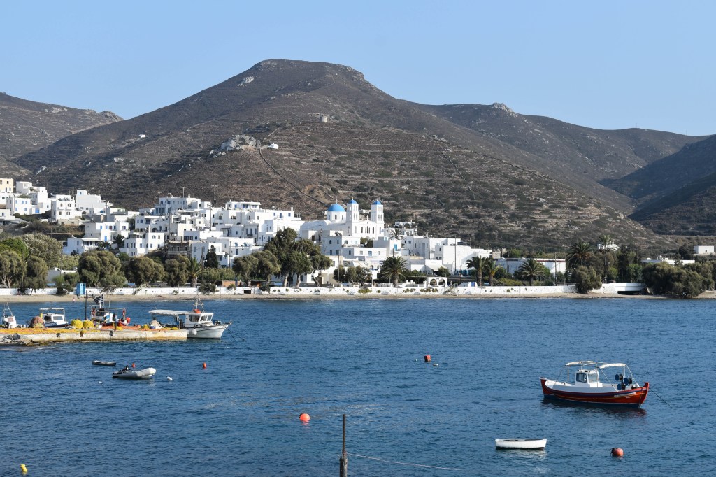 vue sur la baie de katapola