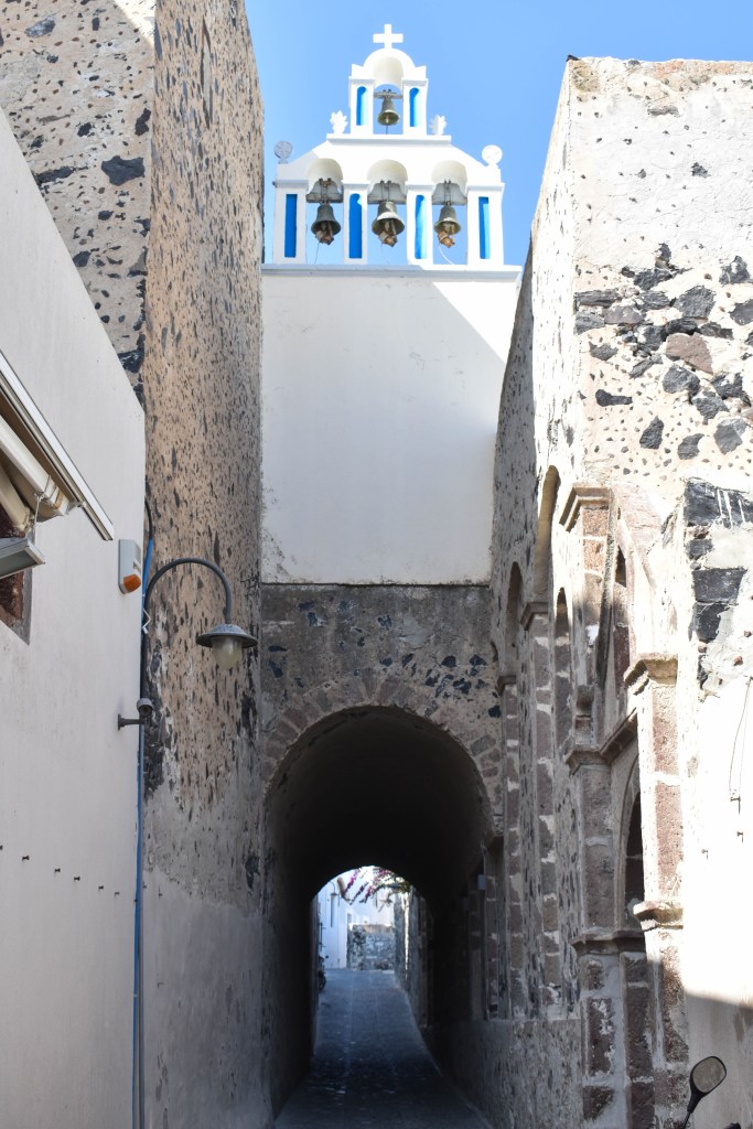 Ruelles de Fira