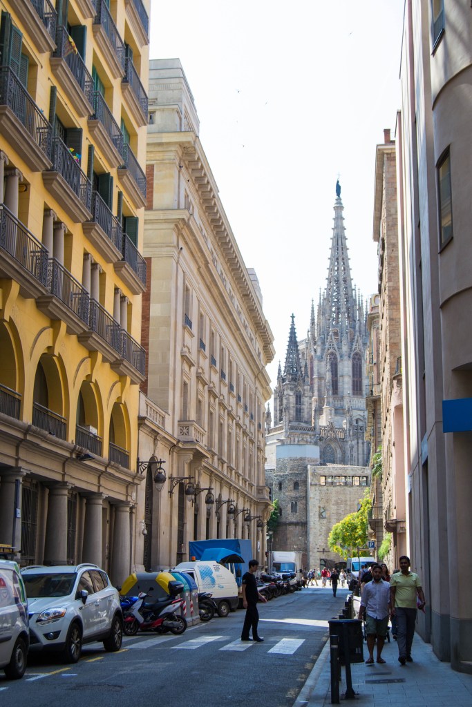 cathédrale sainte-croix de Barcelone