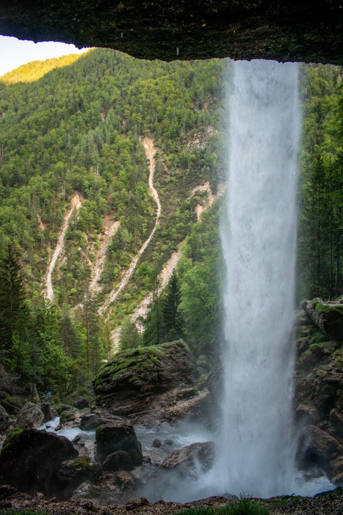 chute Pericnik vue de derrière