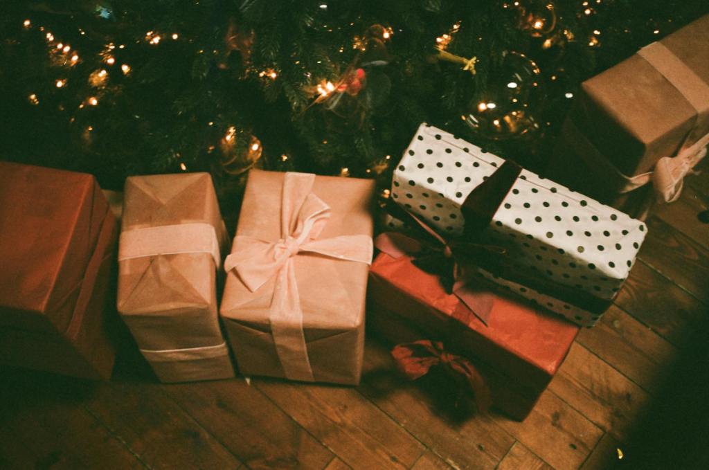 16 idées de cadeaux en lien avec les&nbsp;voyages